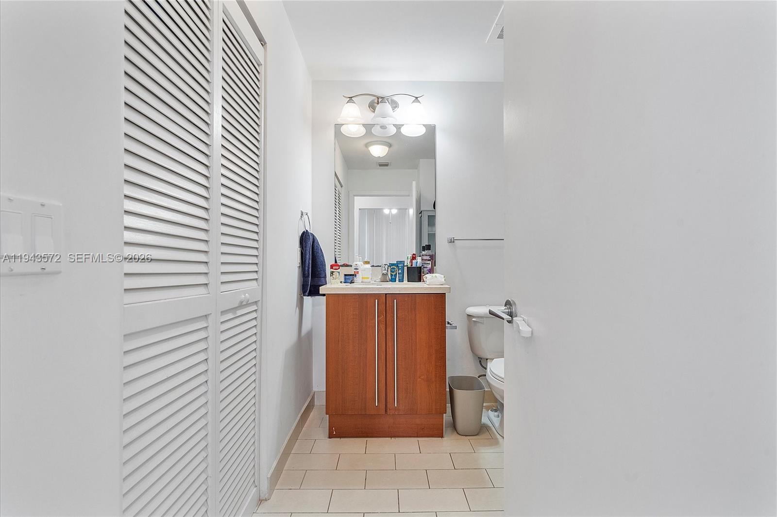 79 SW 12th St #3809S, Miami FL 33130