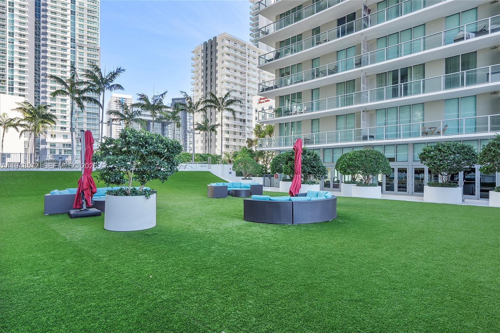79 SW 12th St #3809S, Miami FL 33130