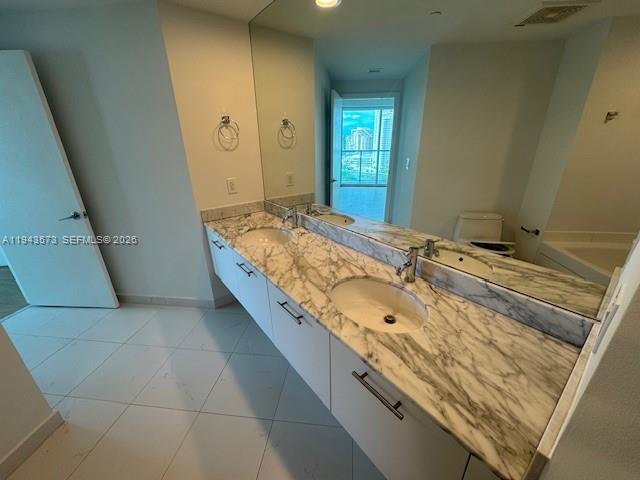 500 Brickell Ave #1502, Miami FL 33131