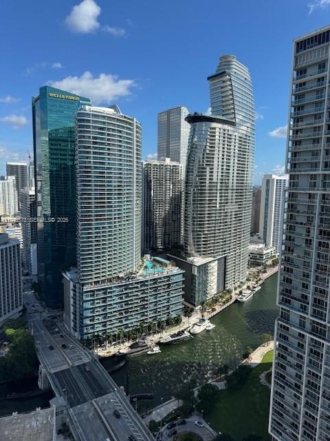 500 Brickell Ave #1502, Miami FL 33131