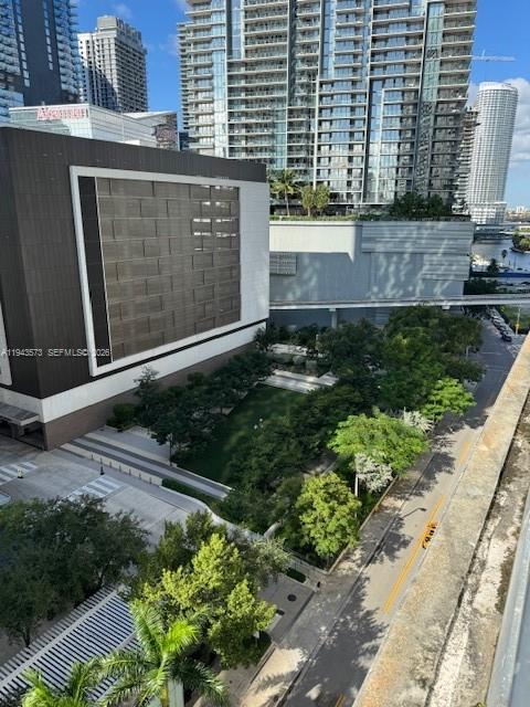 500 Brickell Ave #1502, Miami FL 33131