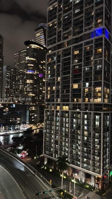 500 Brickell Ave #1502, Miami FL 33131