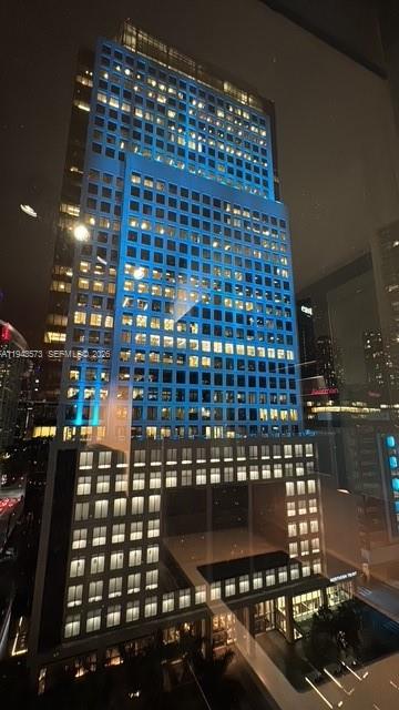 500 Brickell Ave #1502, Miami FL 33131