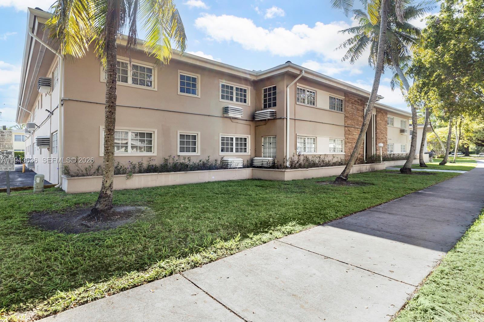 6511 Santona St #C18, Coral Gables FL 33146