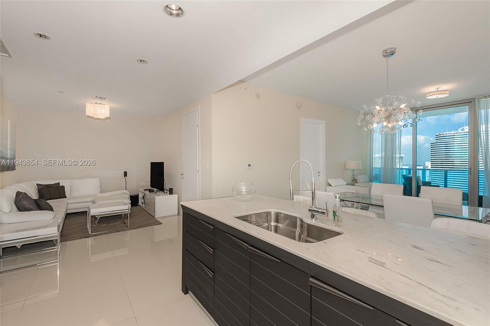 200 Biscayne Boulevard Way #5109, Miami FL 33131