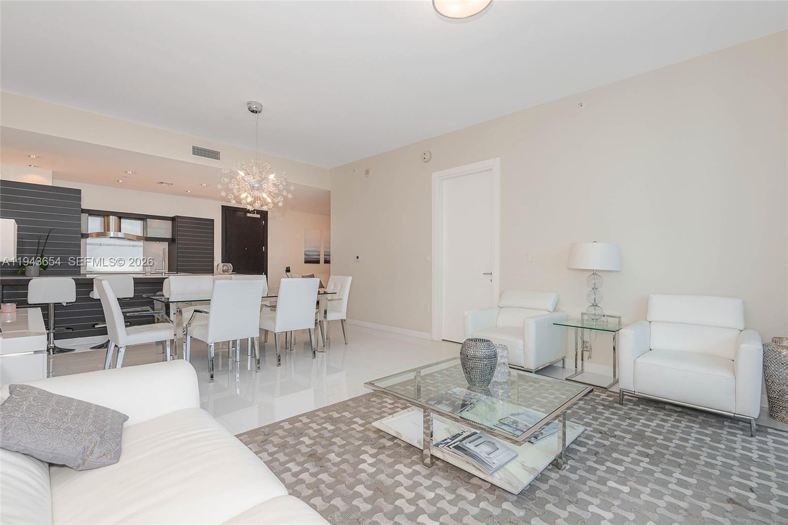 200 Biscayne Boulevard Way #5109, Miami FL 33131