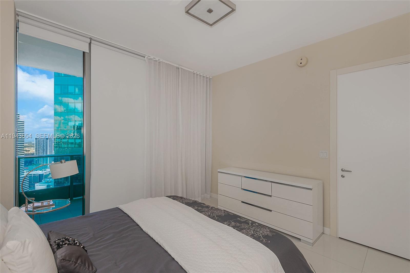 200 Biscayne Boulevard Way #5109, Miami FL 33131