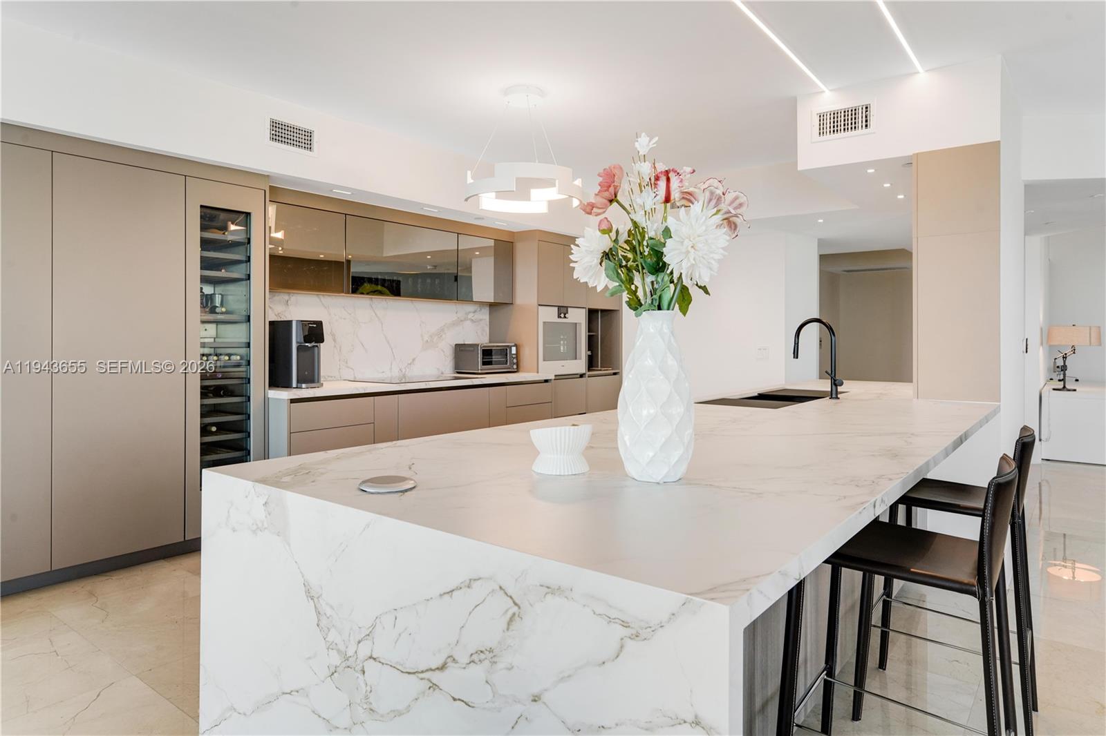 3301 NE 183rd St #3101, Aventura FL 33160