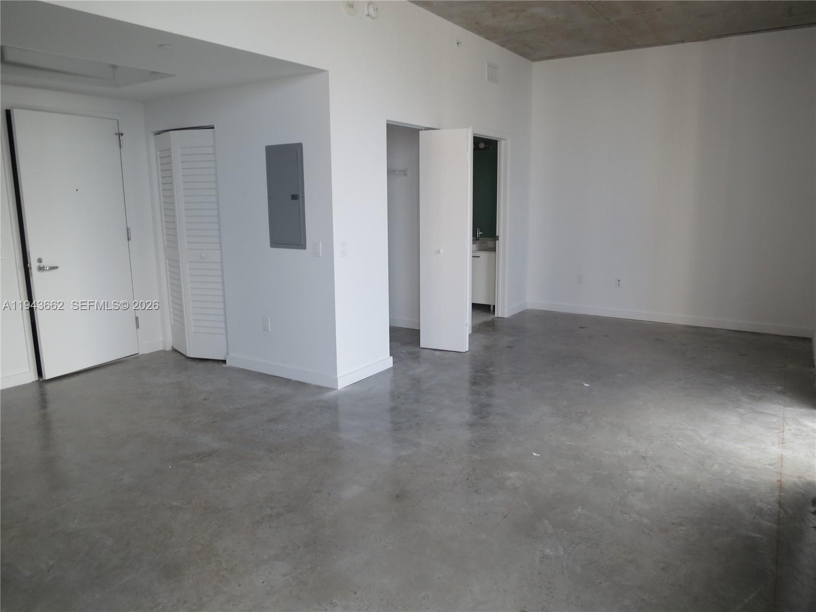 151 SE 1 St #2504, Miami FL 33131