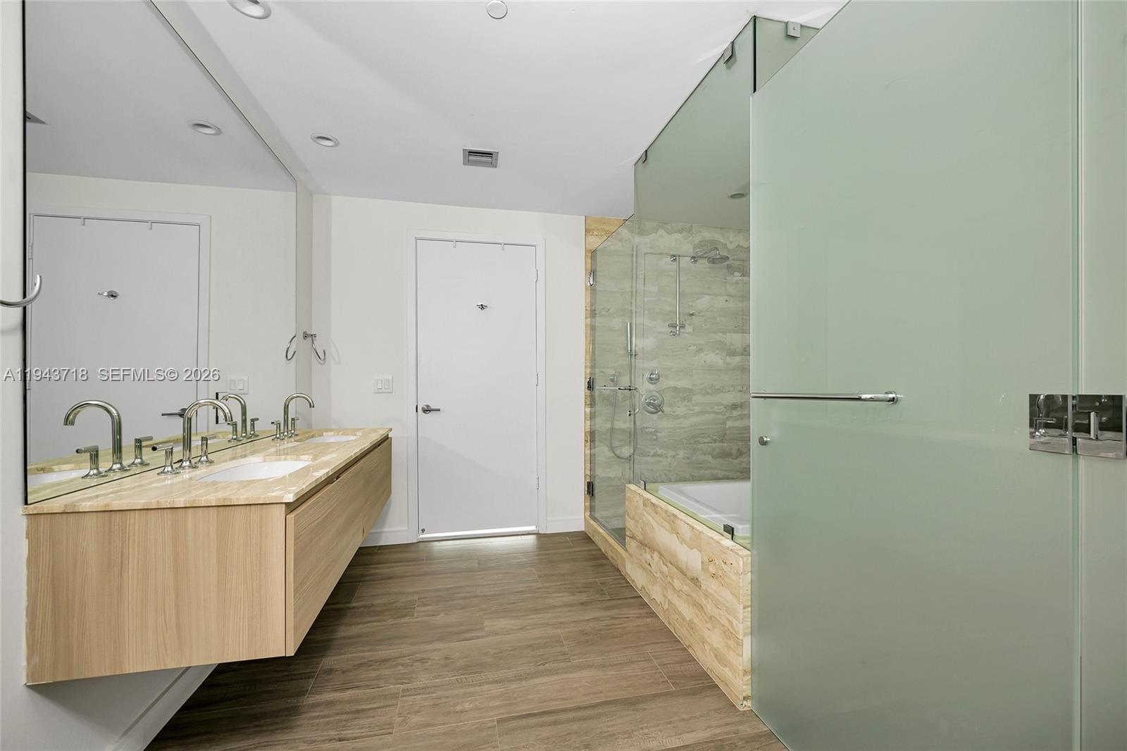 2900 NE 7th Ave #1604, Miami FL 33137