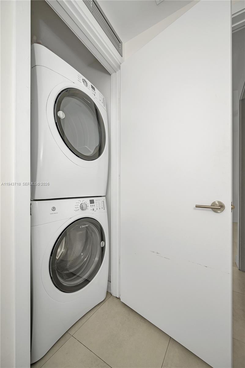 2900 NE 7th Ave #1604, Miami FL 33137