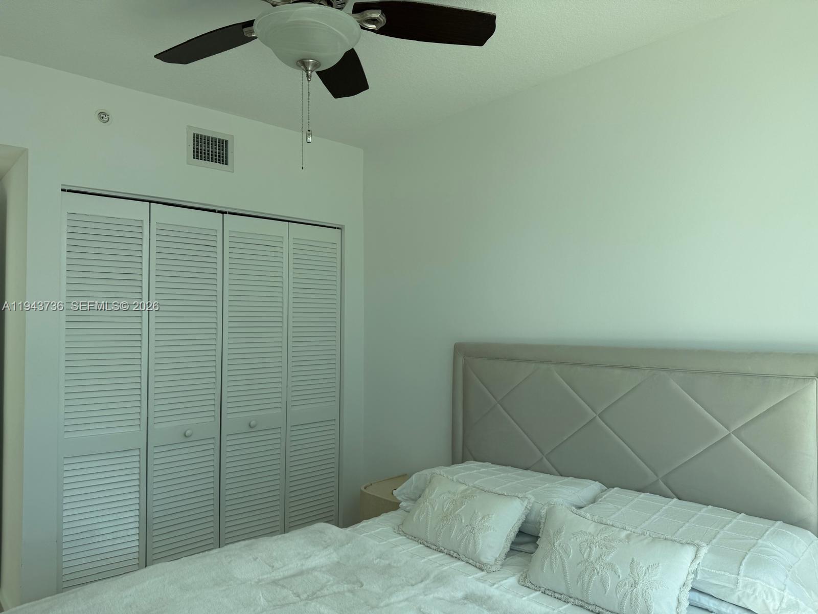41 SE 5th St #2010, Miami FL 33131