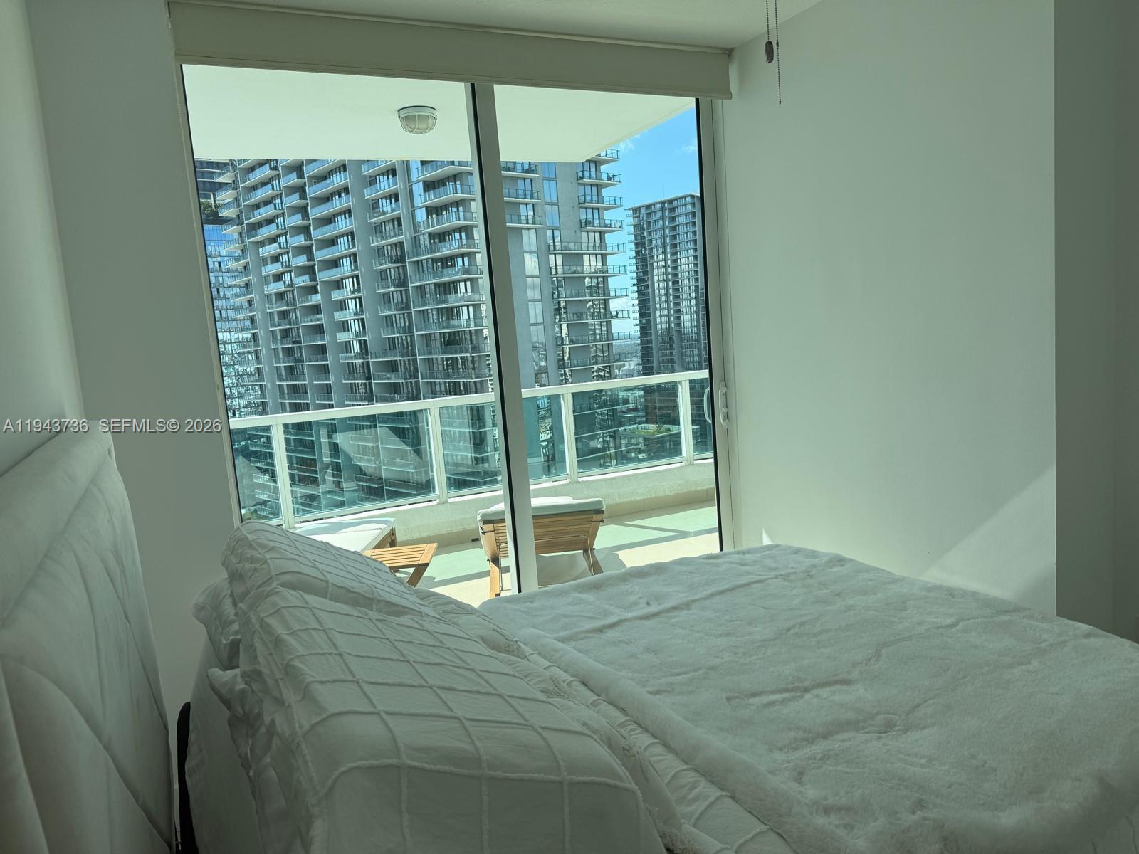 41 SE 5th St #2010, Miami FL 33131