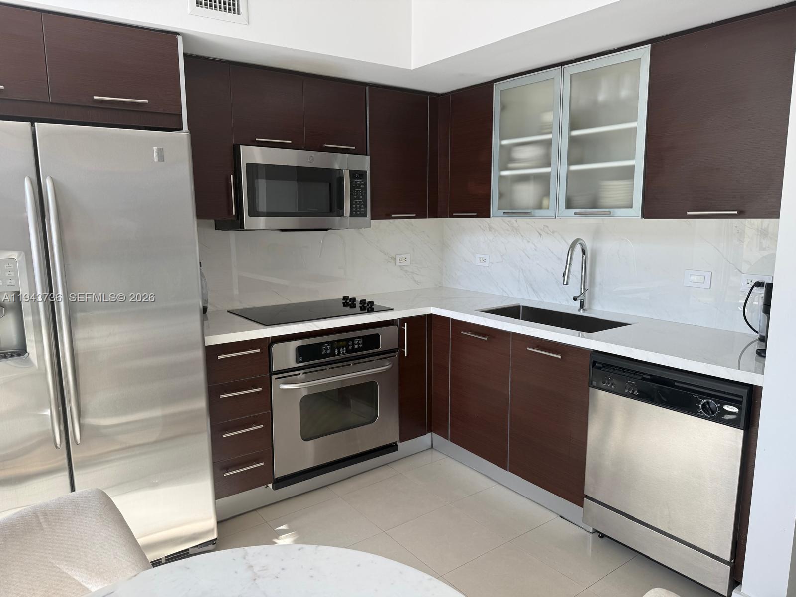 41 SE 5th St #2010, Miami FL 33131