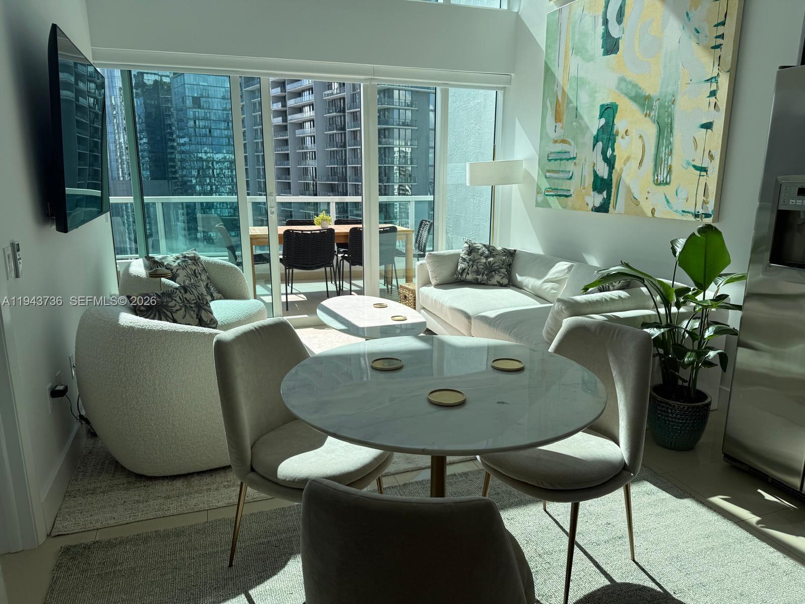 41 SE 5th St #2010, Miami FL 33131