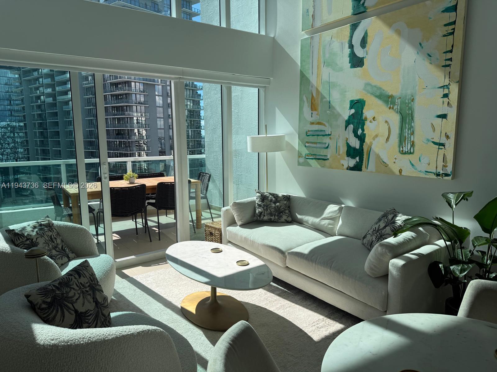 41 SE 5th St #2010, Miami FL 33131