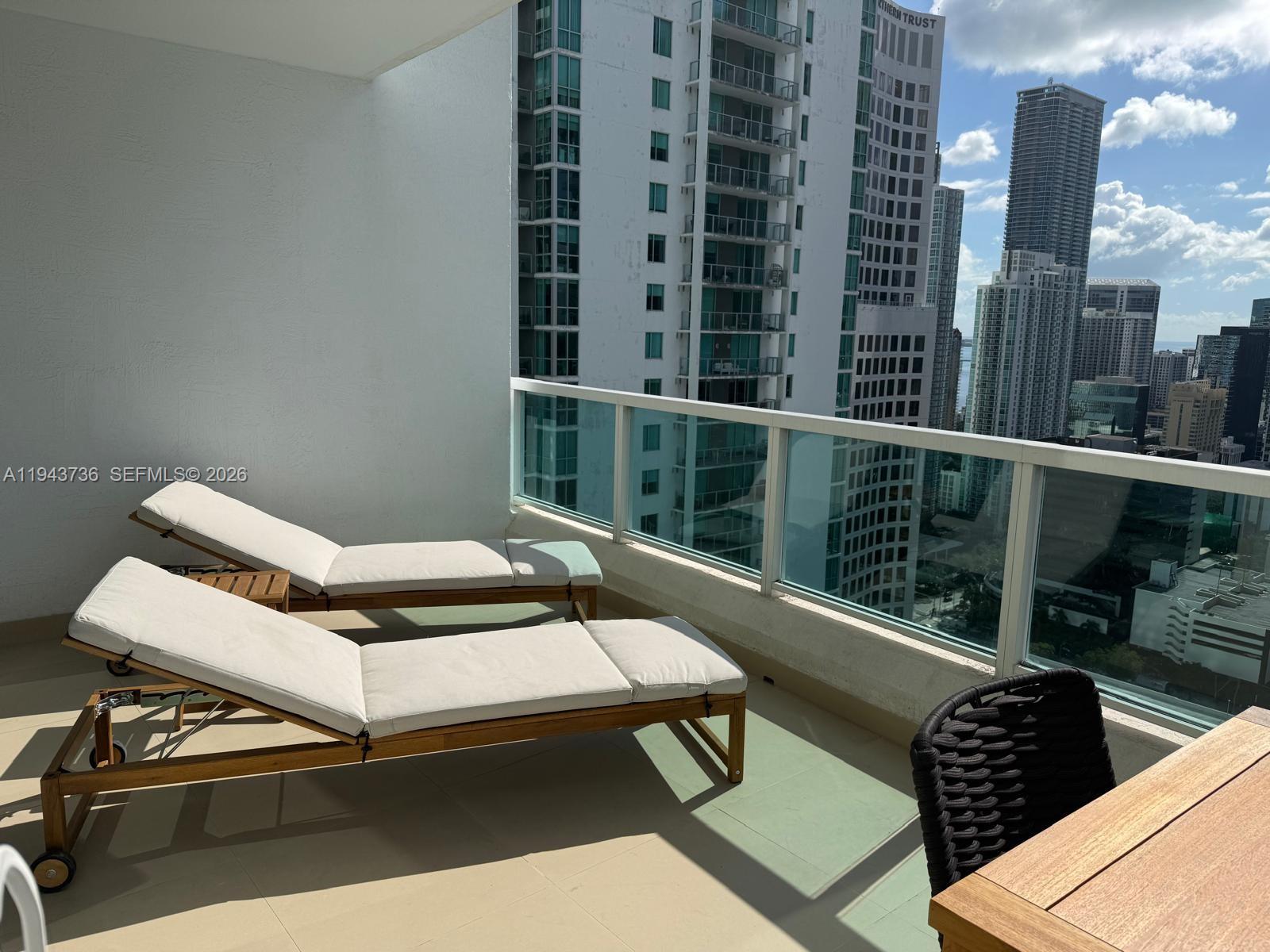 41 SE 5th St #2010, Miami FL 33131