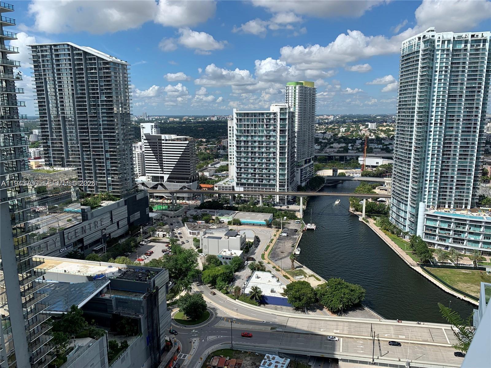 41 SE 5th St #2010, Miami FL 33131
