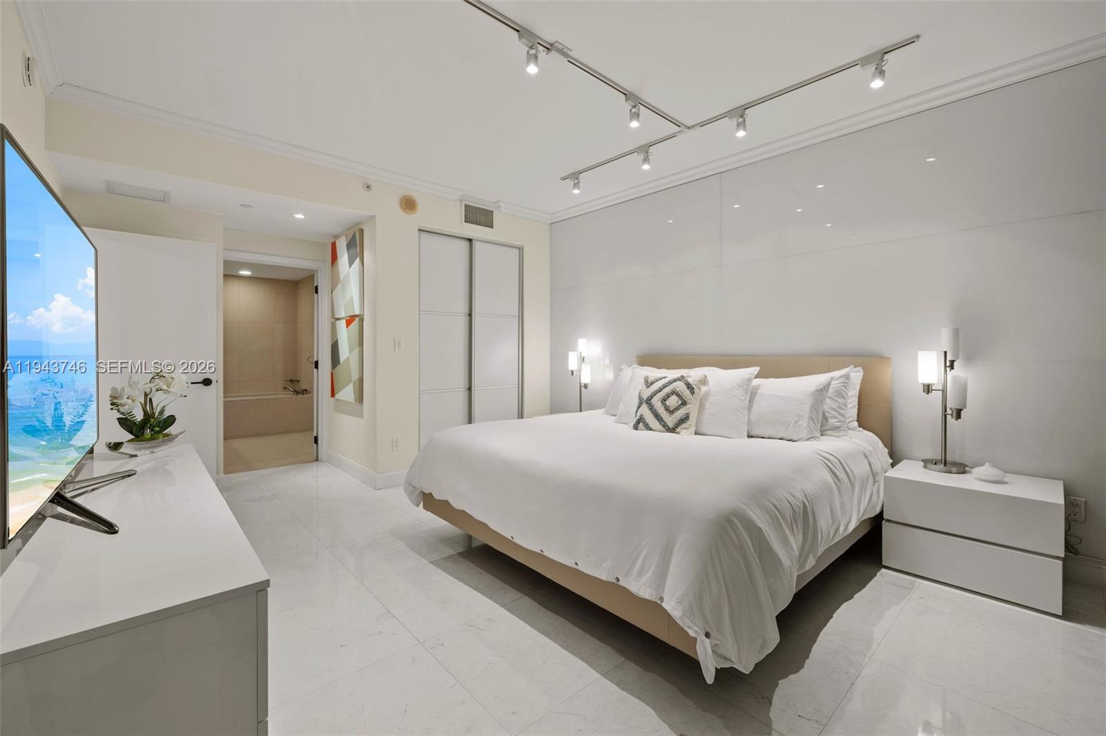 6799 Collins Ave #CPH06, Miami Beach FL 33141