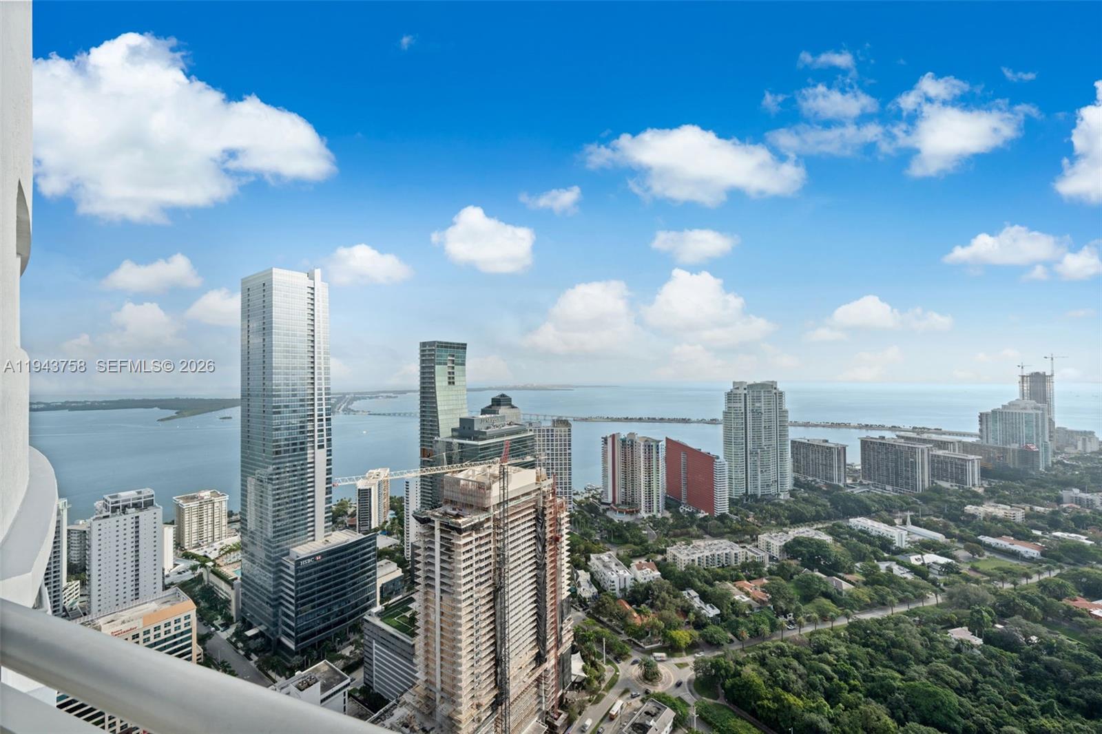 60 SW 13th St #2812, Miami FL 33130