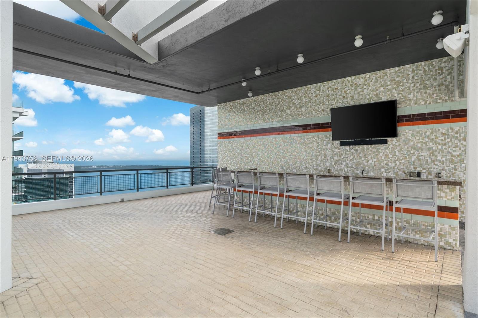 60 SW 13th St #2812, Miami FL 33130