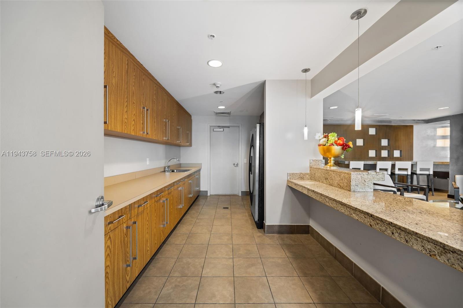 60 SW 13th St #2812, Miami FL 33130