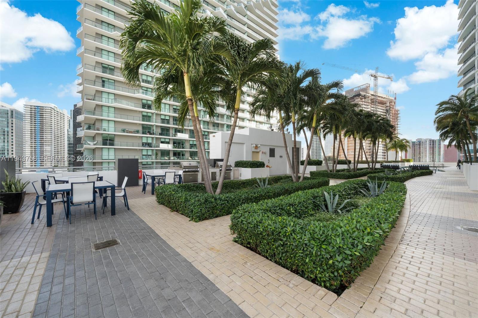 60 SW 13th St #2812, Miami FL 33130