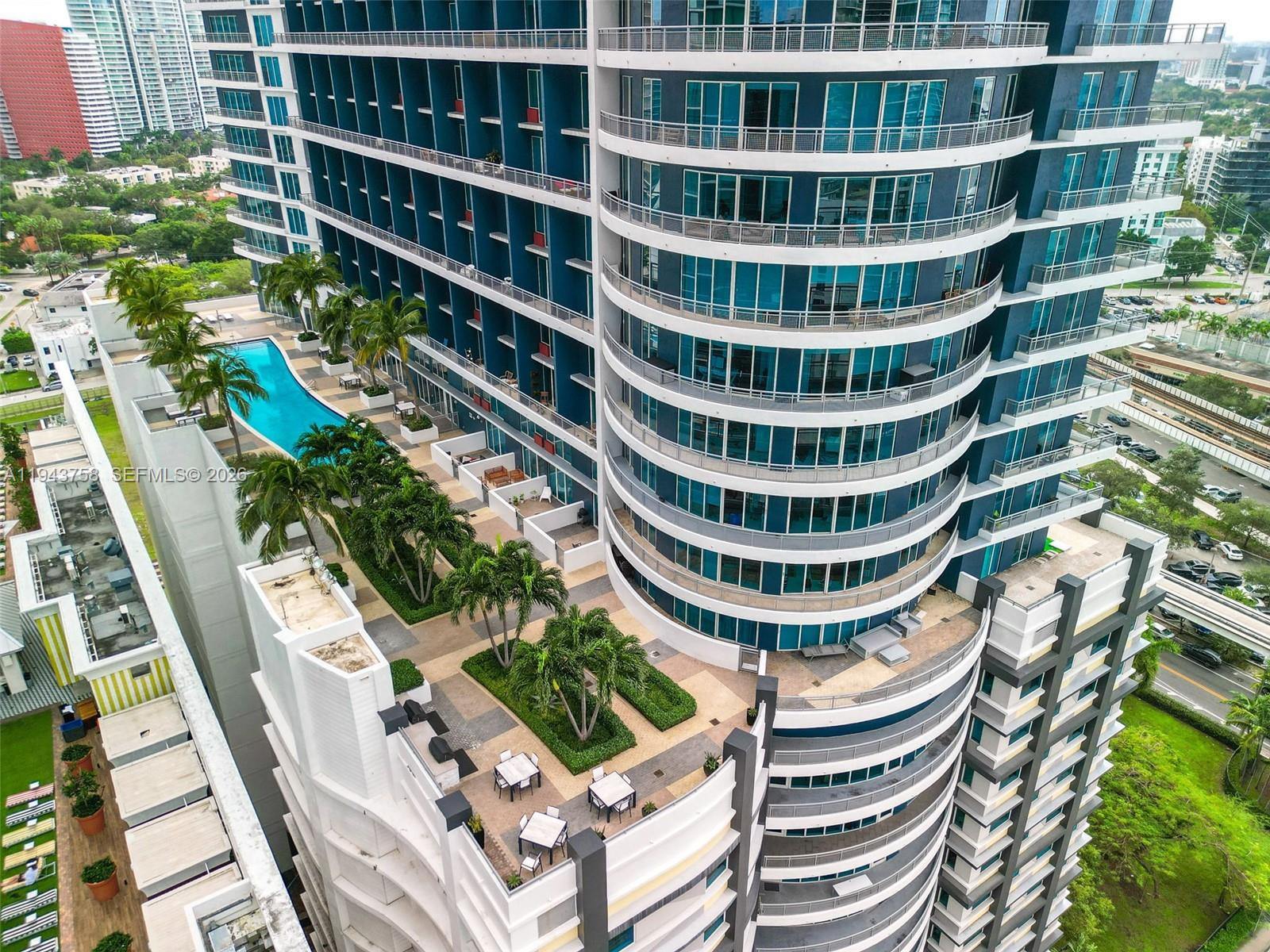 60 SW 13th St #2812, Miami FL 33130
