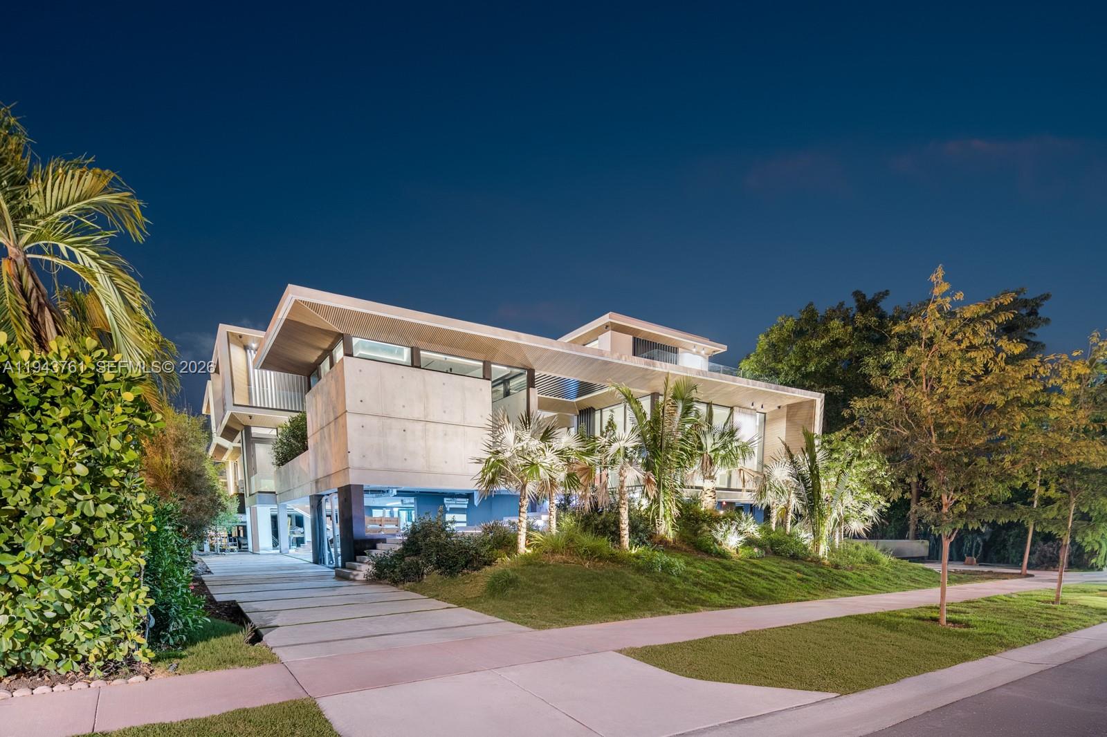217 E Rivo Alto, Miami Beach FL 33139