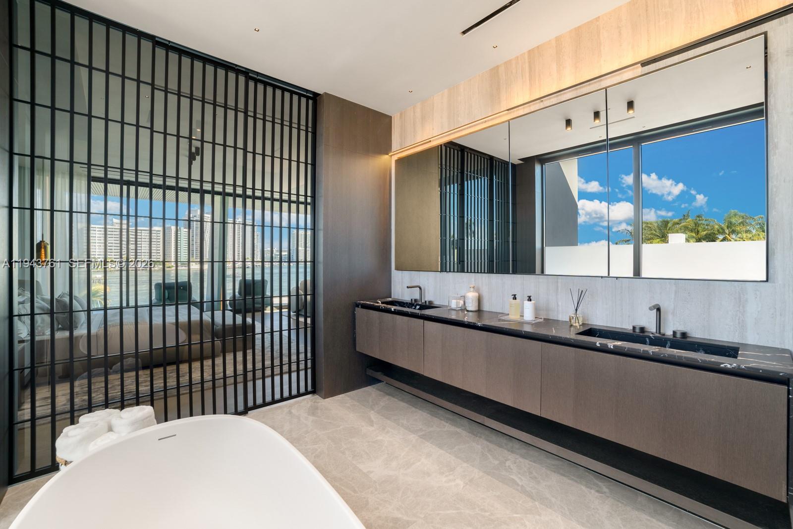 217 E Rivo Alto, Miami Beach FL 33139