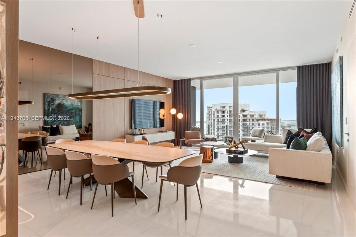 300 Biscayne Blvd Way #3403, Miami FL 33131
