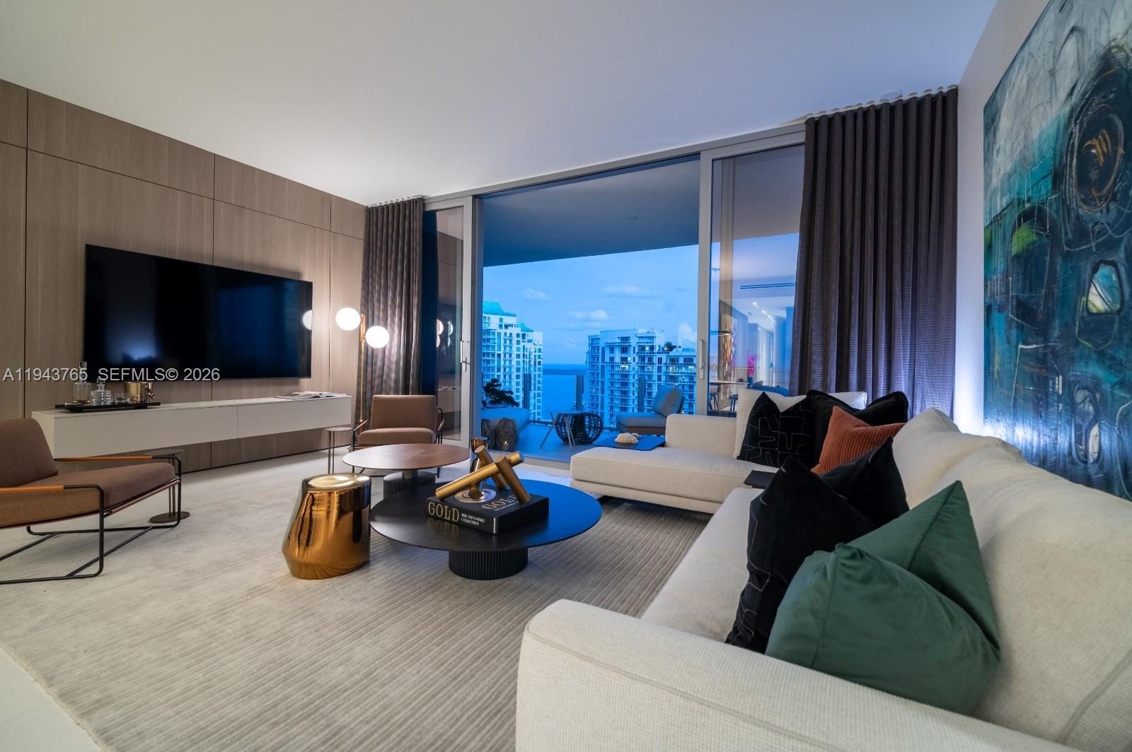 300 Biscayne Blvd Way #3403, Miami FL 33131