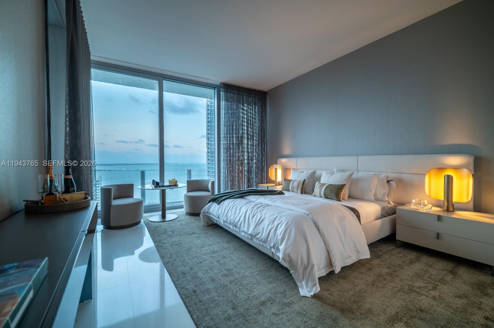 300 Biscayne Blvd Way #3403, Miami FL 33131