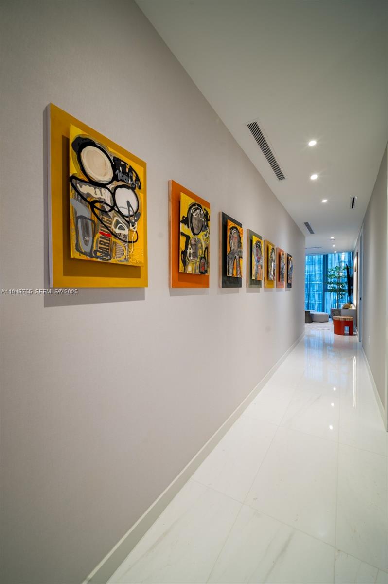 300 Biscayne Blvd Way #3403, Miami FL 33131