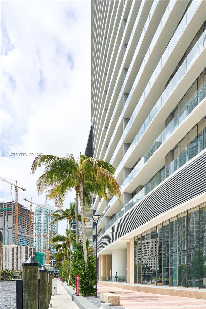 300 Biscayne Blvd Way #3403, Miami FL 33131