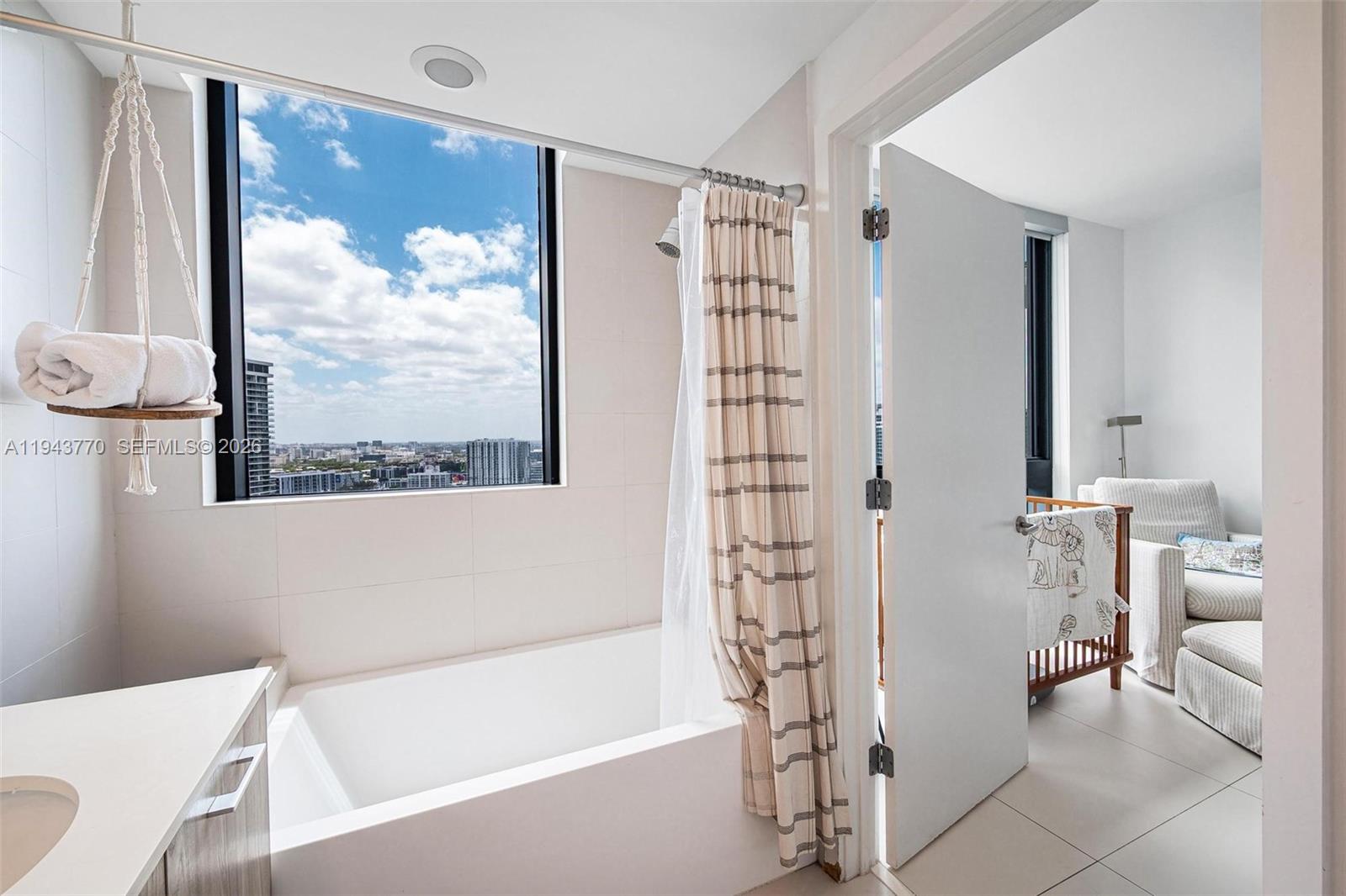 501 NE 31st St #3009, Miami FL 33137