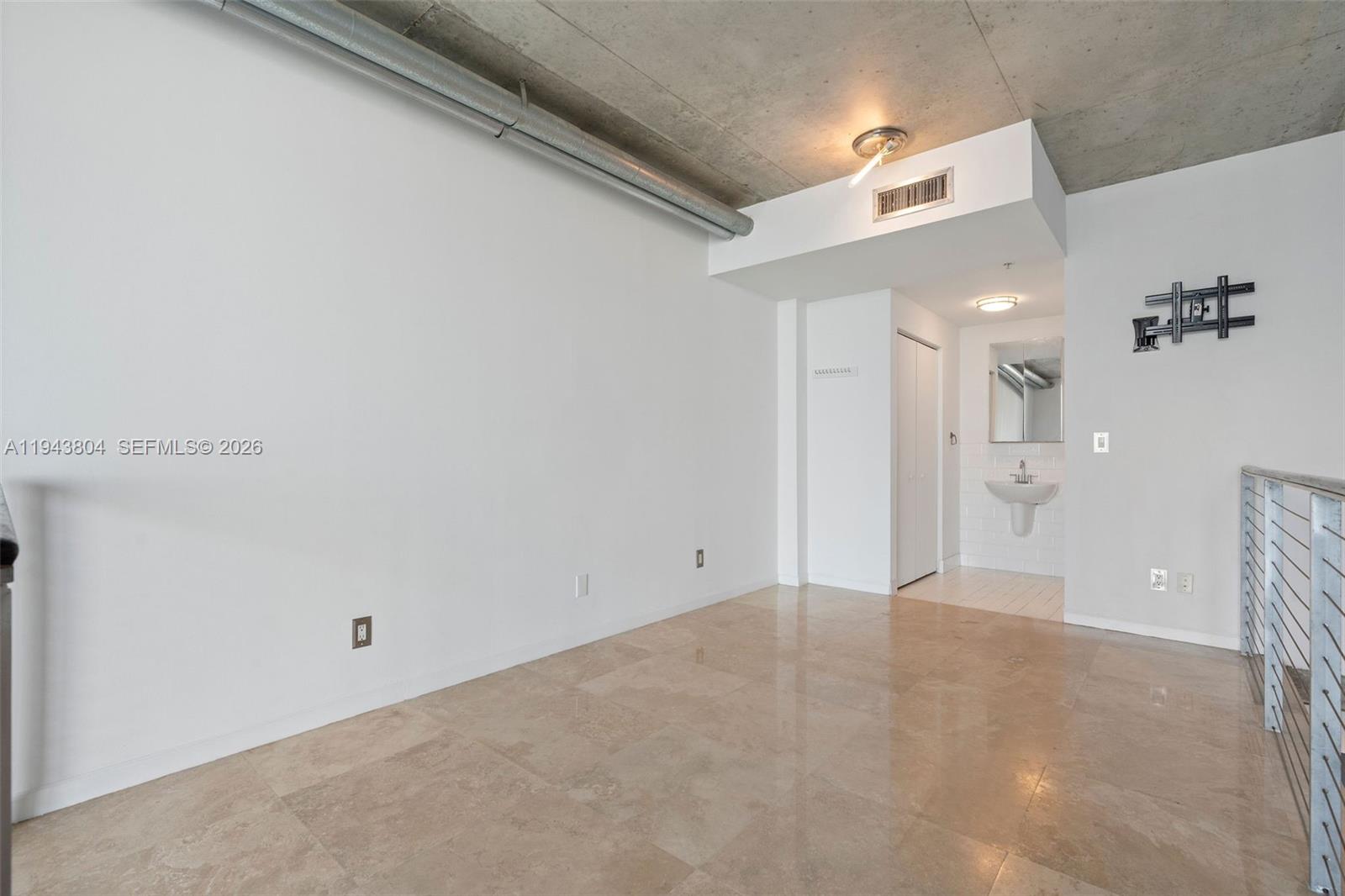 690 SW 1st Ct #1517, Miami FL 33130