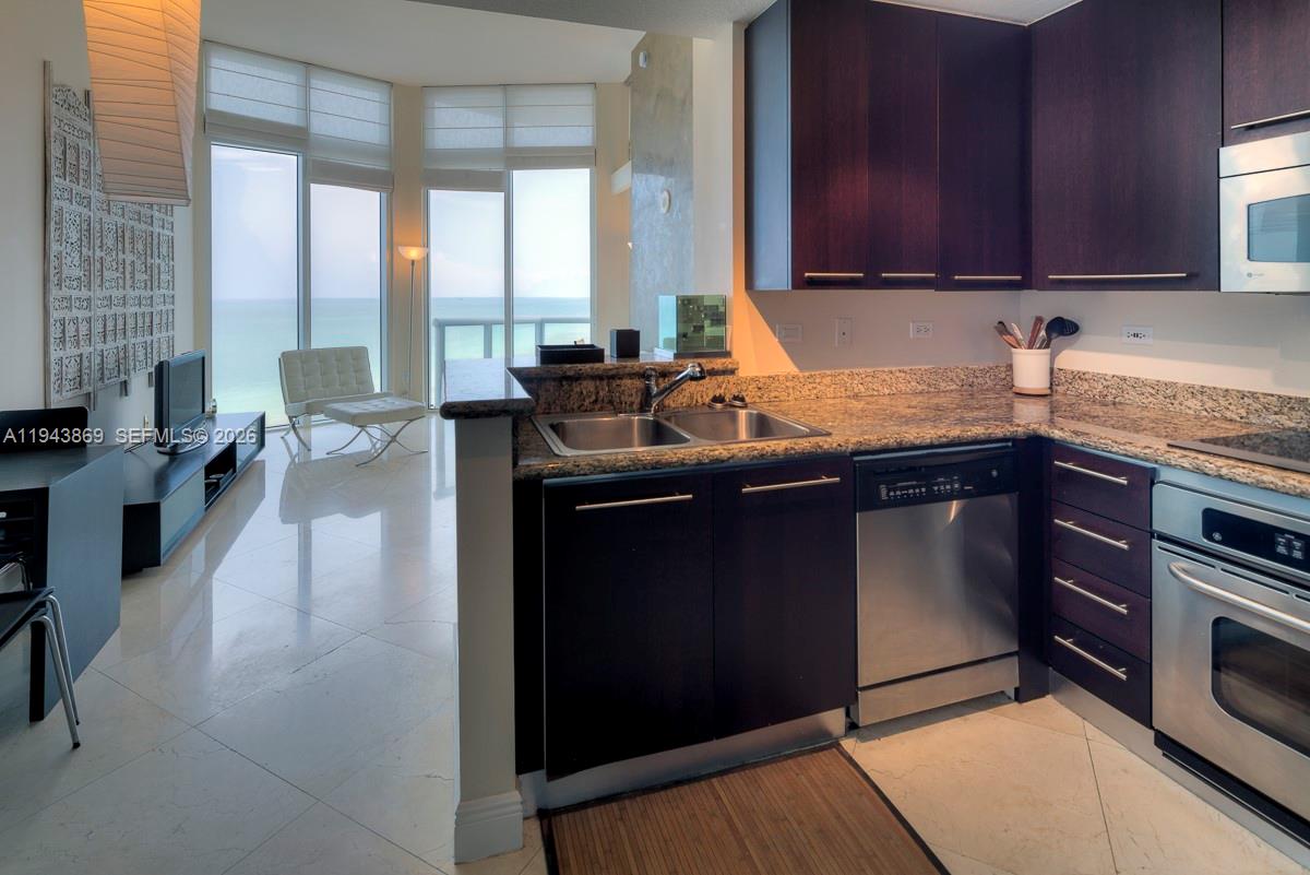 6515 Collins Ave #1804, Miami Beach FL 33141