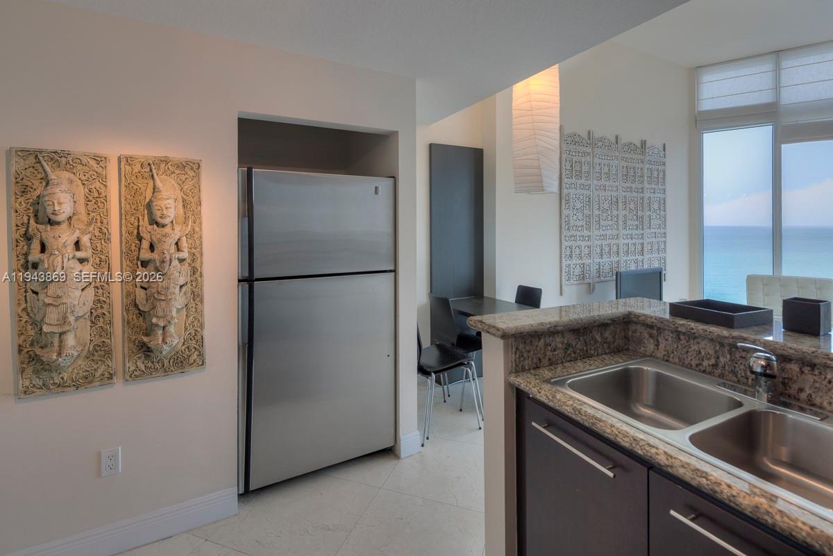 6515 Collins Ave #1804, Miami Beach FL 33141