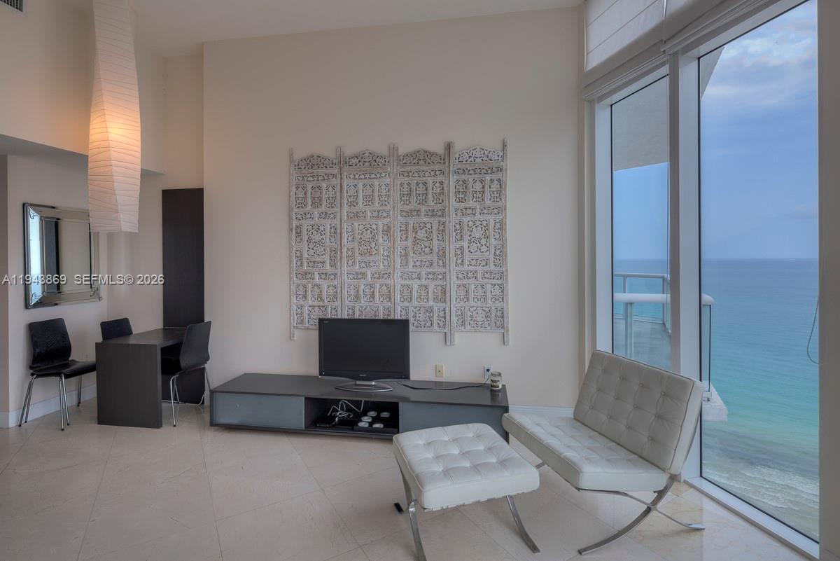6515 Collins Ave #1804, Miami Beach FL 33141