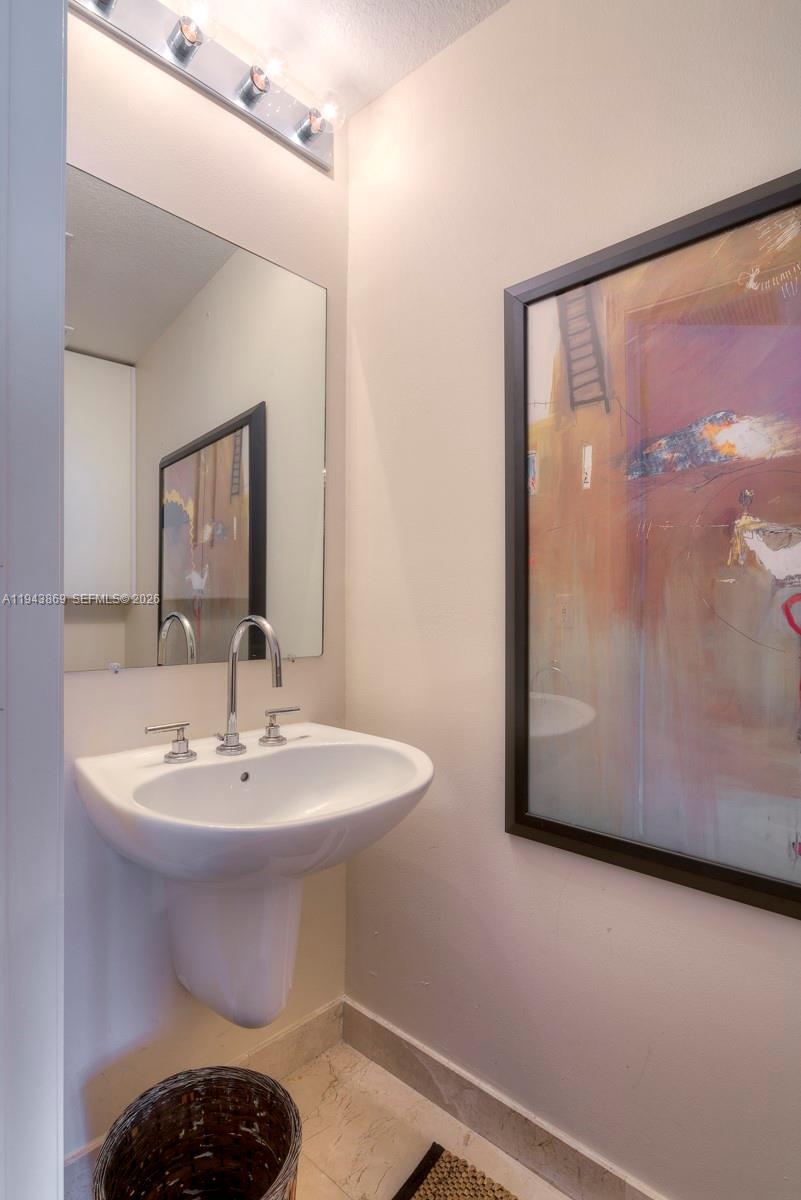6515 Collins Ave #1804, Miami Beach FL 33141