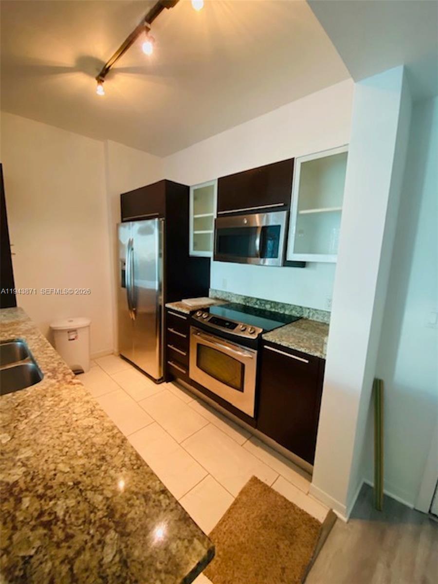 951 Brickell Ave #3305, Miami FL 33131