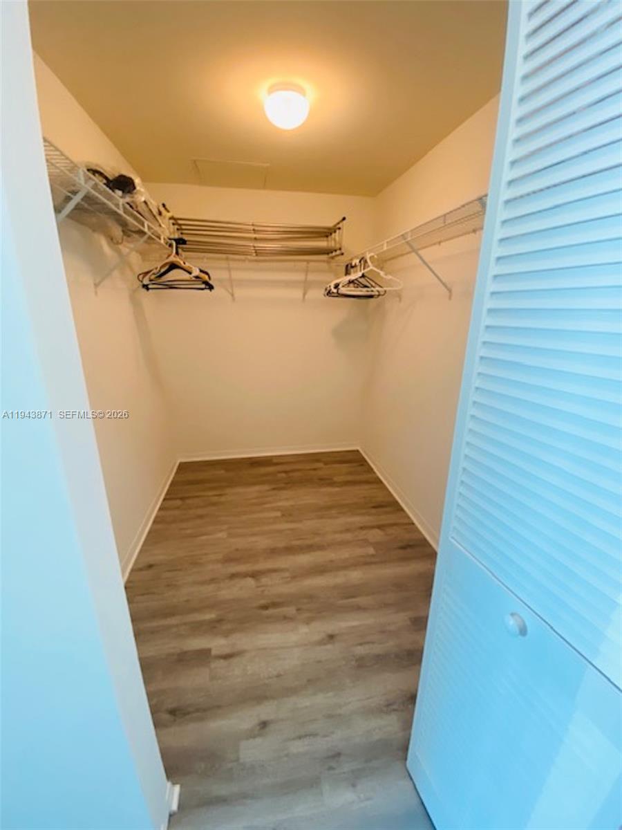 951 Brickell Ave #3305, Miami FL 33131
