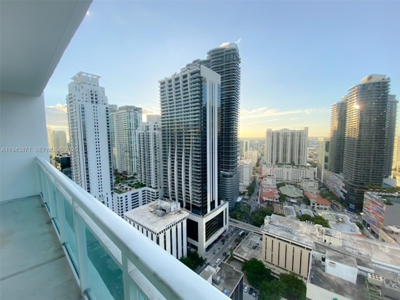 951 Brickell Ave #3305, Miami FL 33131