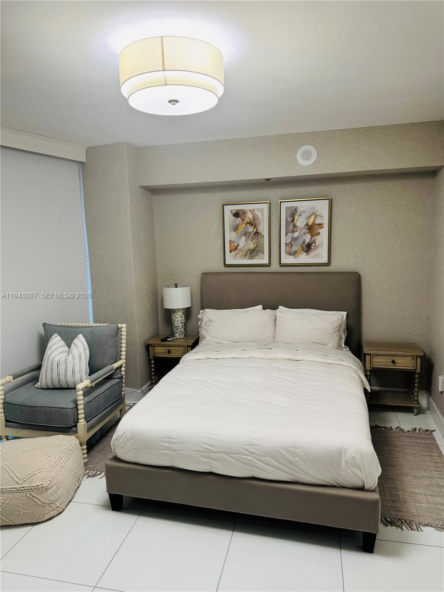465 Brickell Ave #618, Miami FL 33131