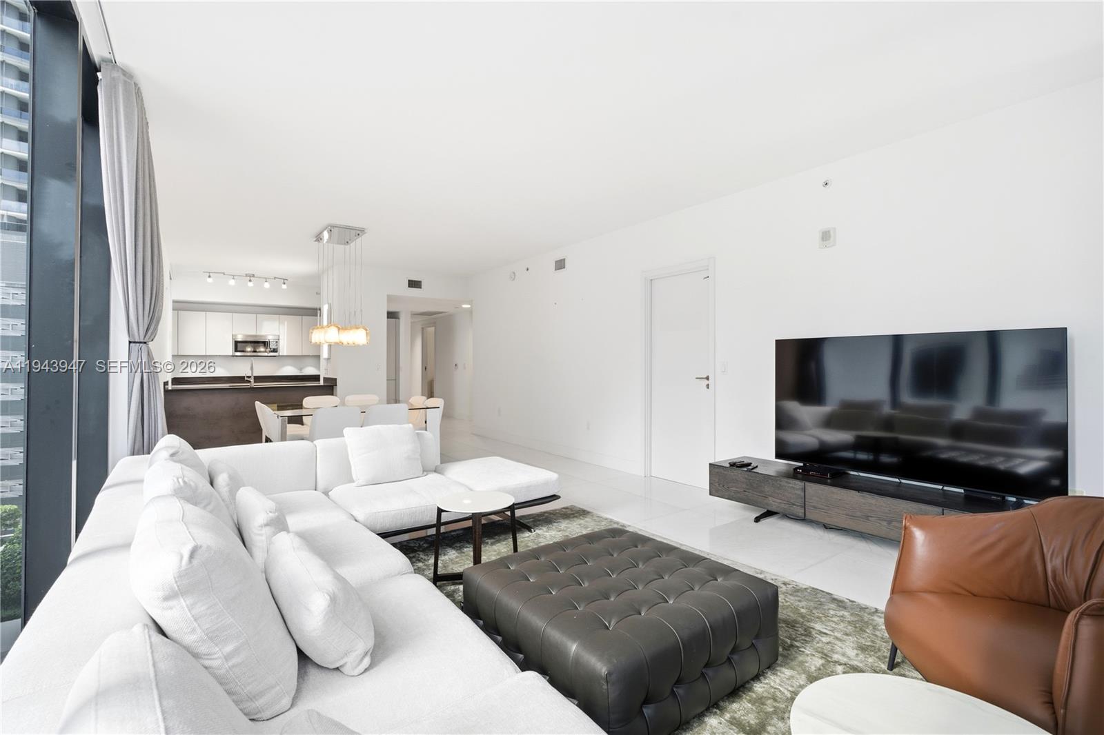 1010 Brickell Ave #1405, Miami FL 33131