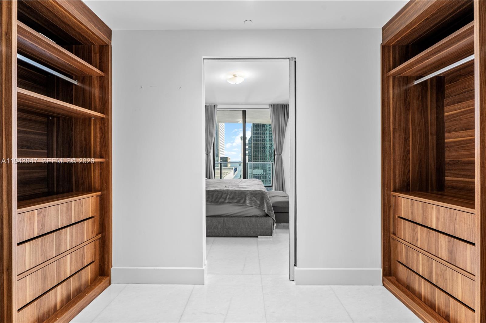 1010 Brickell Ave #1405, Miami FL 33131