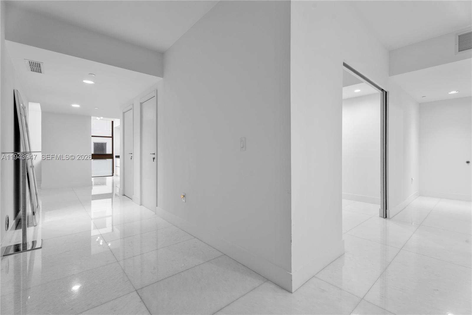 1010 Brickell Ave #1405, Miami FL 33131