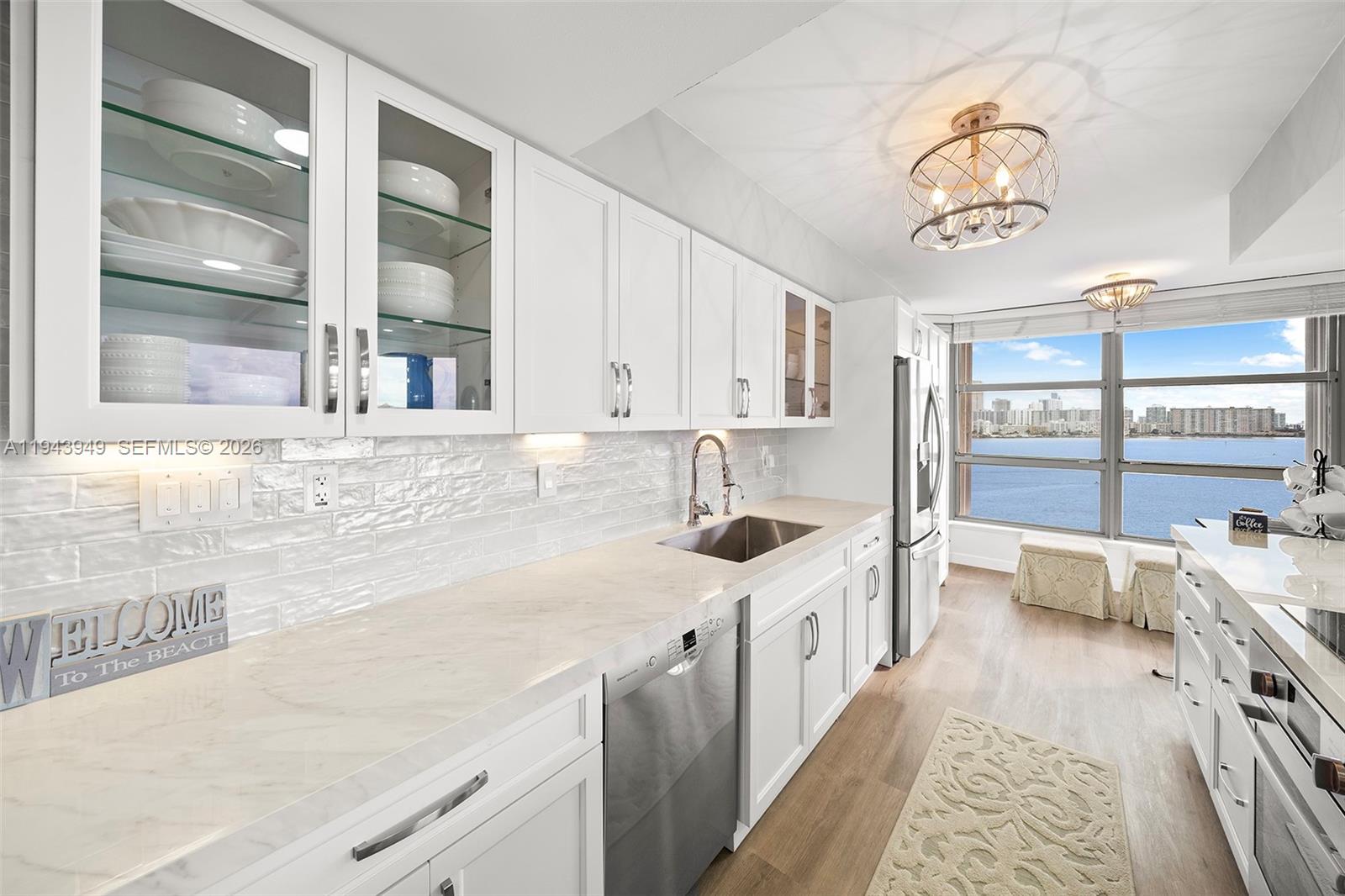 19101 NE Mystic Pointe Drive #901, Aventura FL 33180