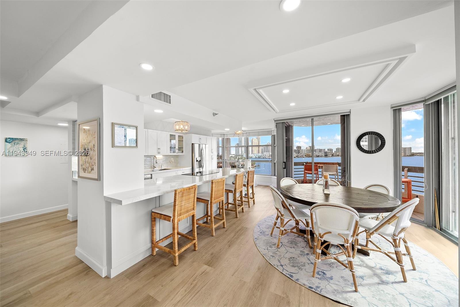 19101 NE Mystic Pointe Drive #901, Aventura FL 33180